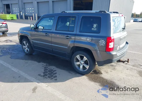 2016 Jeep Patriot High Altitude Edition z USA, uszkodzony, nr VIN 1C4NJRFB1GD696712